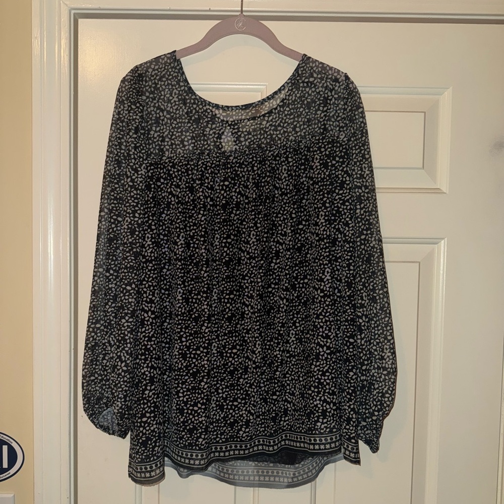 Max Studio Black and White Patterned Blouse